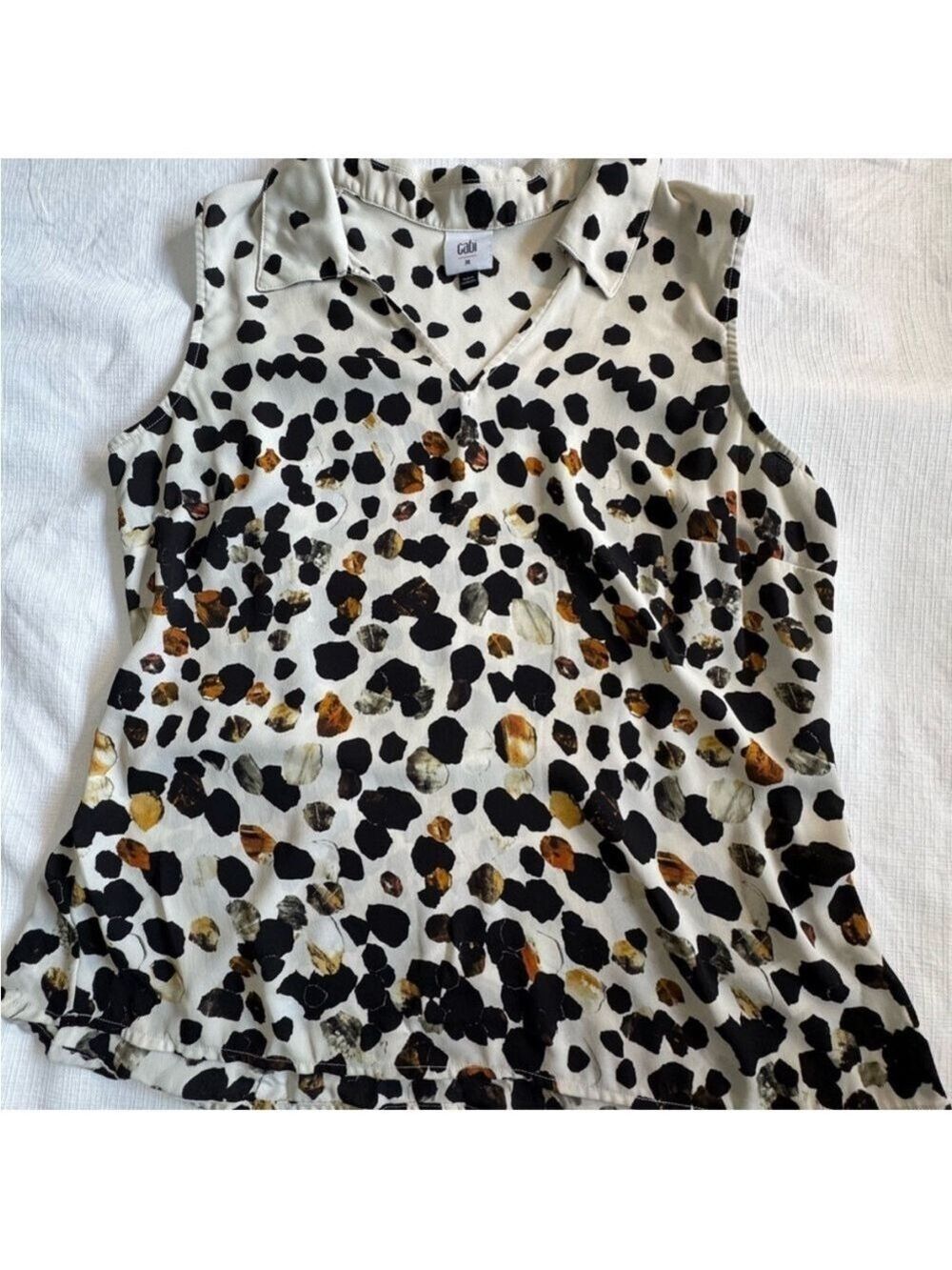 CAbi Black and Brown Sleeveless Notched Collar Blouse - Picture 3 of 7